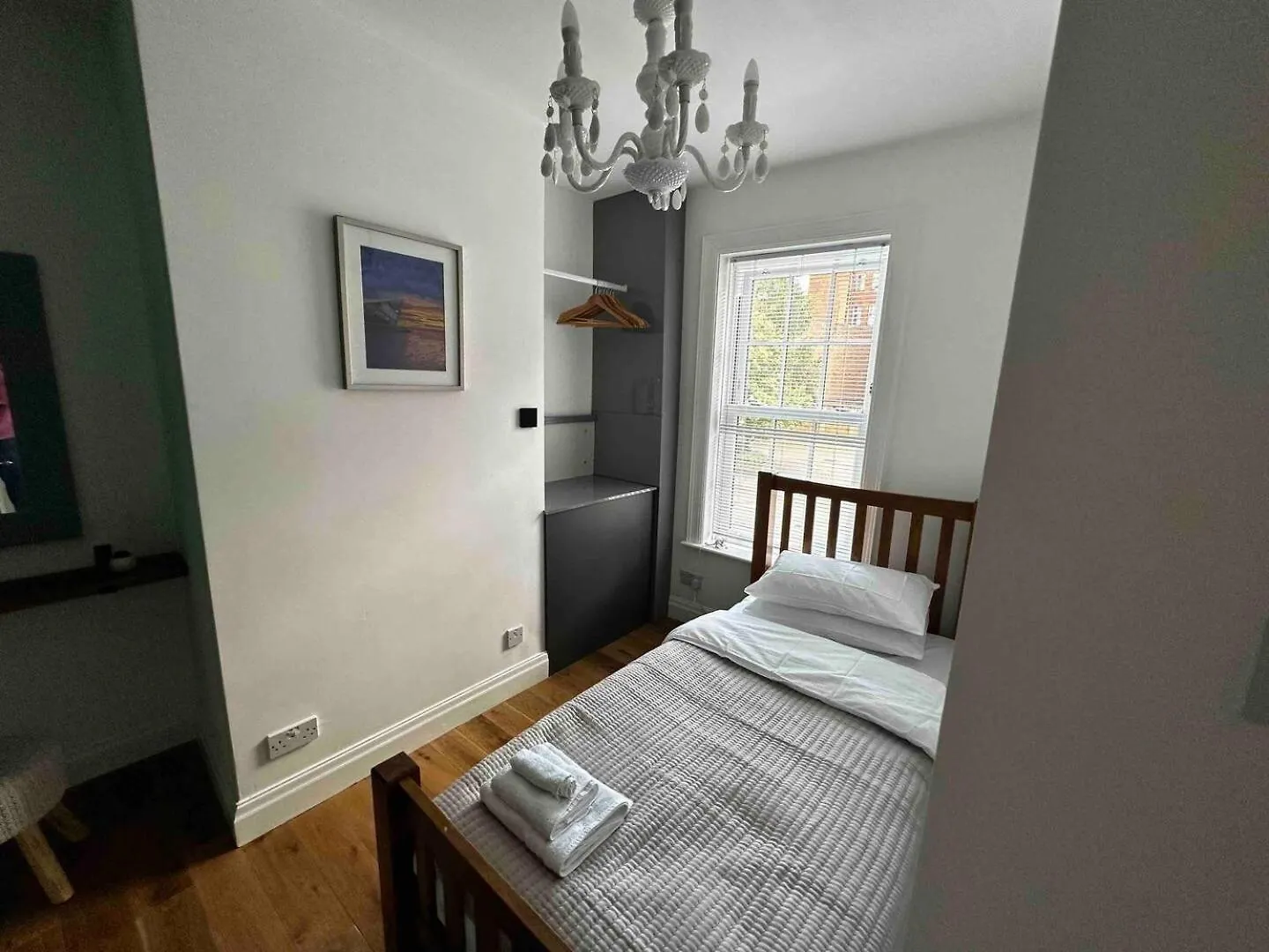 Grammar School Yard Four Bedroom Free Parking Kingston upon Hull