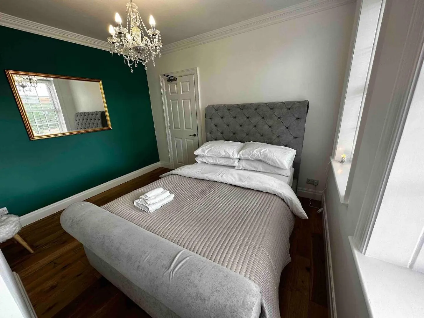 Grammar School Yard Four Bedroom Free Parking Kingston upon Hull Storbritannien