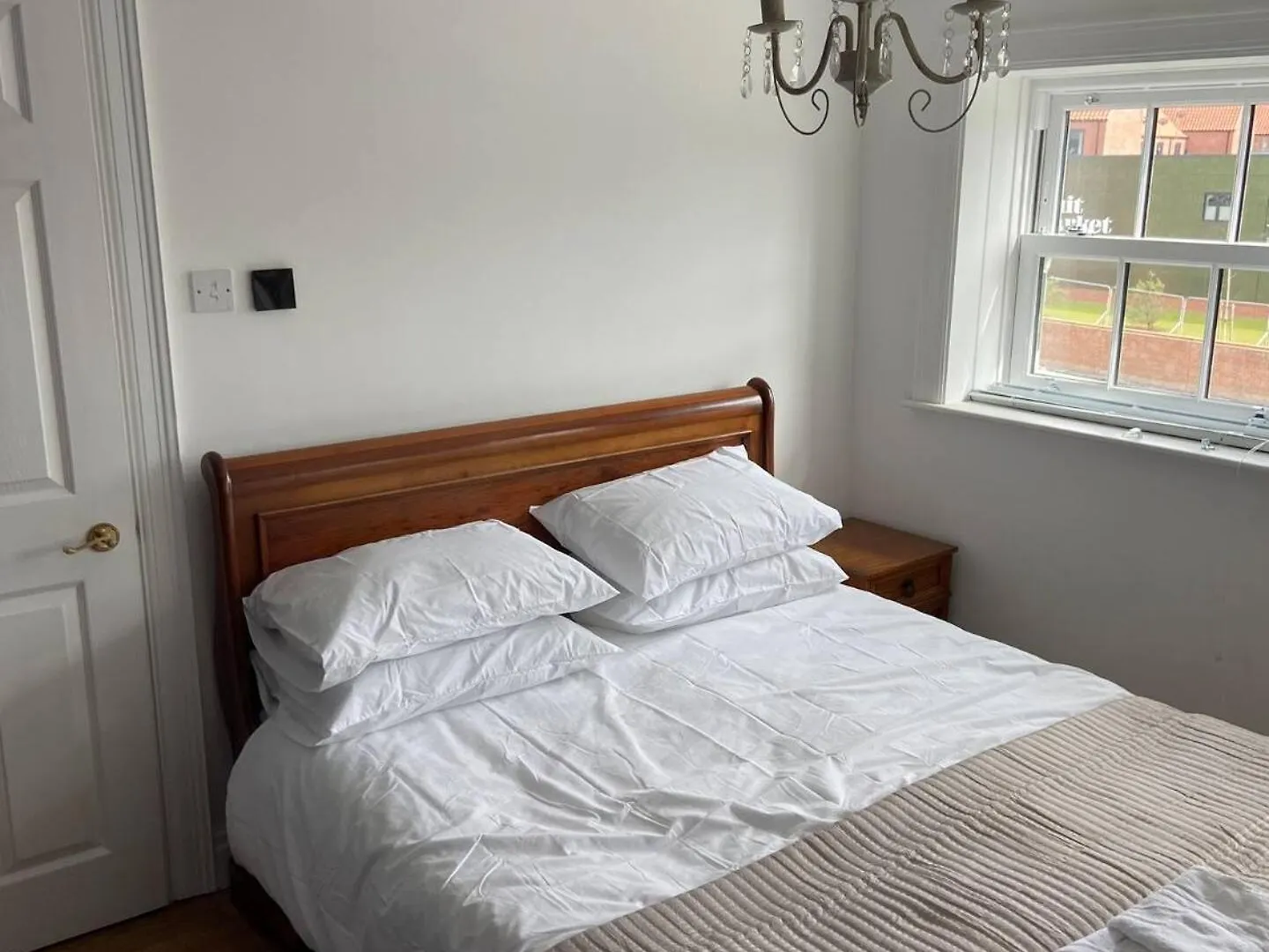 Grammar School Yard Four Bedroom Free Parking Kingston upon Hull Feriehus